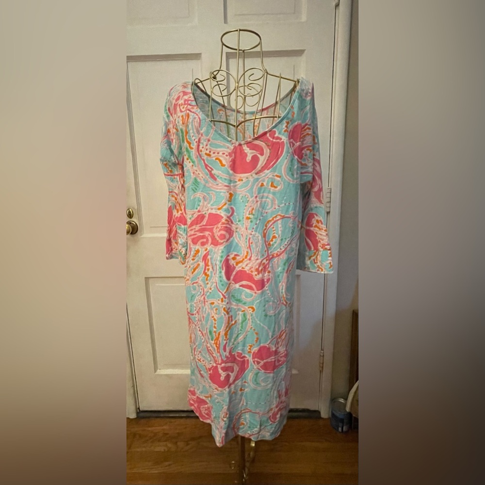 Size medium good used condition Lilly Pulitzer dress